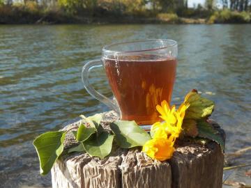 Lahodný bylinný čaj pro zdraví a vitalitu