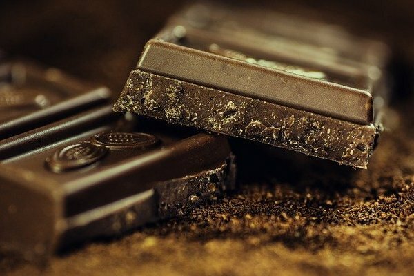 Tmavá čokoláda je zdravá: obsahuje mnoho vitamínů a antioxidantů (Foto: Pixabay.com)