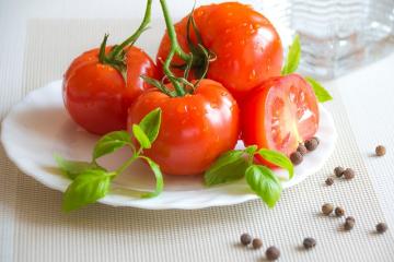 Chutný pro většinu rajčata: tří misek s rajčaty, které si můžete připravit za deset minut