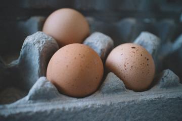 Chytrý způsob vaření vajec, ve kterém nepraská