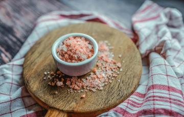 Kuchyňská sůl: 10 neobvyklé fakta o tom