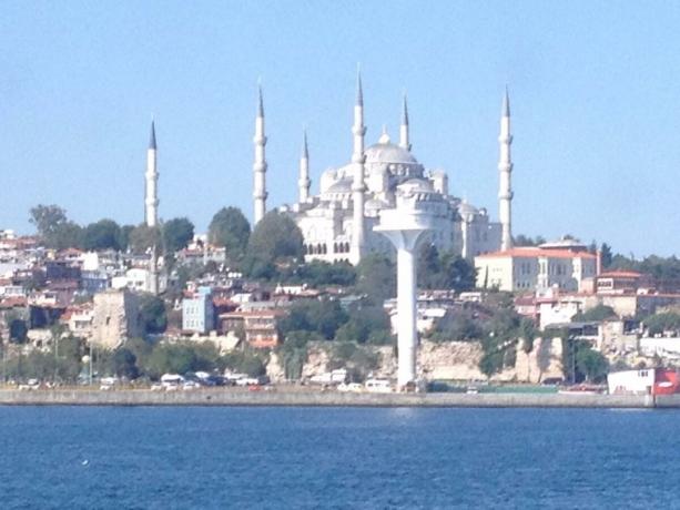 No, co dělat v případě, že kontrasty v lokalitě Istanbul, skutečně existuje víc!