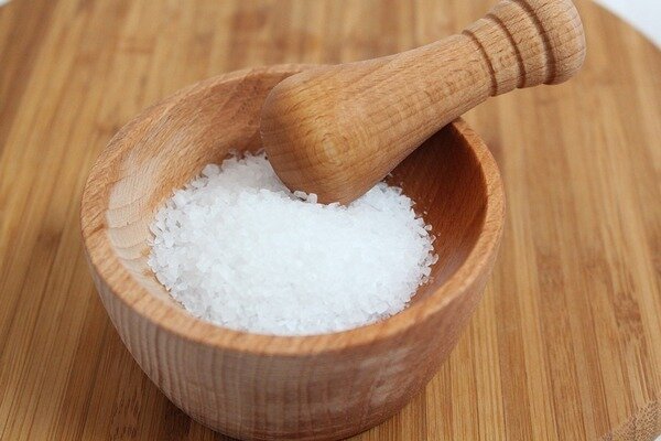 Jíst příliš mnoho soli může vést ke zdravotním problémům. (Foto: Pixabay.com)
