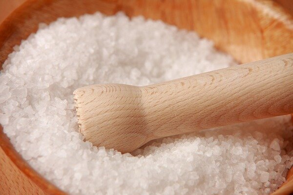 Jíst příliš mnoho soli je nebezpečné. (Foto: Pixabay.com)