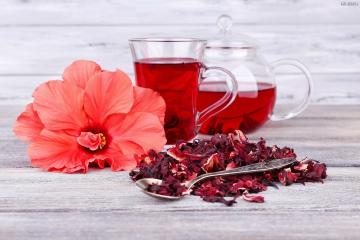 Červený čaj, nebo 30 Důvody k pití Hibiscus