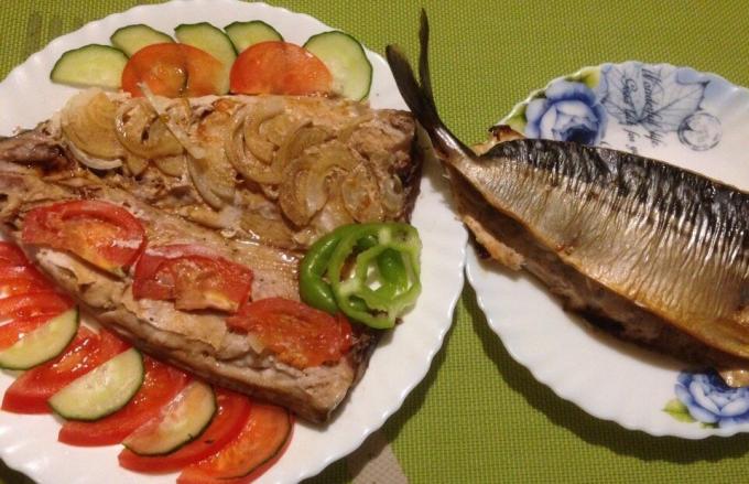 Makrela patří mezi odrůdy olejnatých ryb, takže je na čase, aby byla připravena pro zlepšení vaší nálady a fond Omega - 3 v těle.