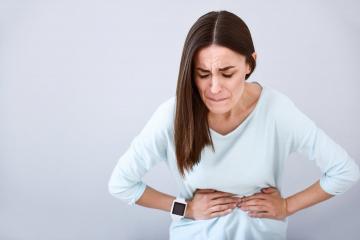 Lidové rady na bolesti v žaludku: bobkový list, kurkuma, oleje a ...