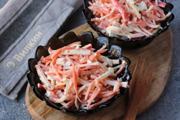 Korejský mrkvový salát s krabími tyčinkami