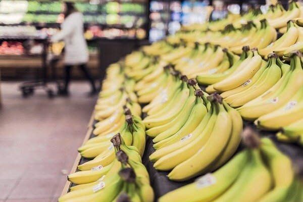 Při nákupu banánů a jiného ovoce je pečlivě zkontrolujte. (Foto: Pixabay.com)